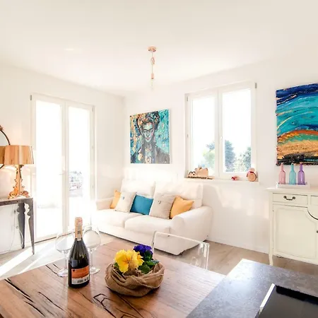 דירה Magic Garden With Jacuzzi-pool And Luxury View