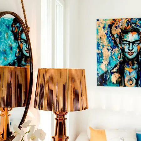 Magic Garden With Jacuzzi-pool And Luxury View דירה לנו