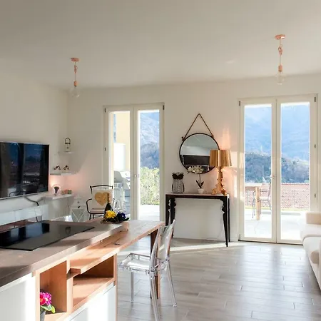 Magic Garden With Jacuzzi-pool And Luxury View Apartment Lenno