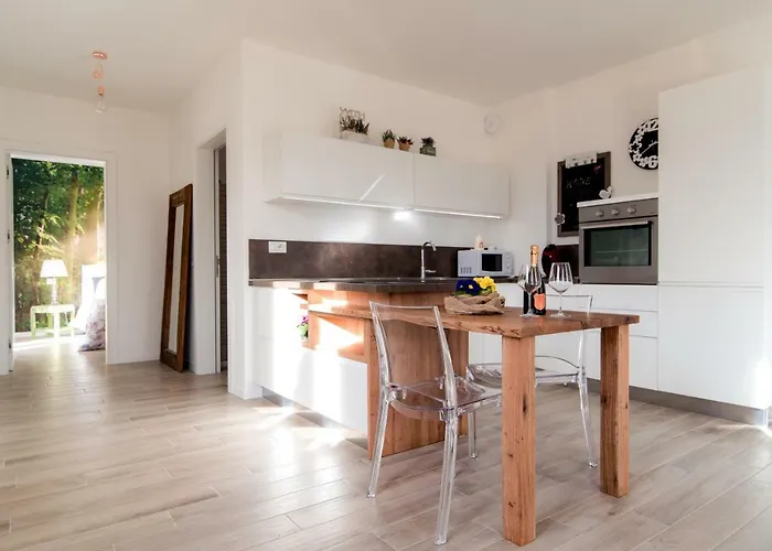 Apartment Magic Garden With Jacuzzi-pool And Luxury View Lenno