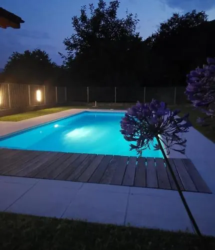 Magic Garden With Jacuzzi-pool And Luxury View アパート レンノ